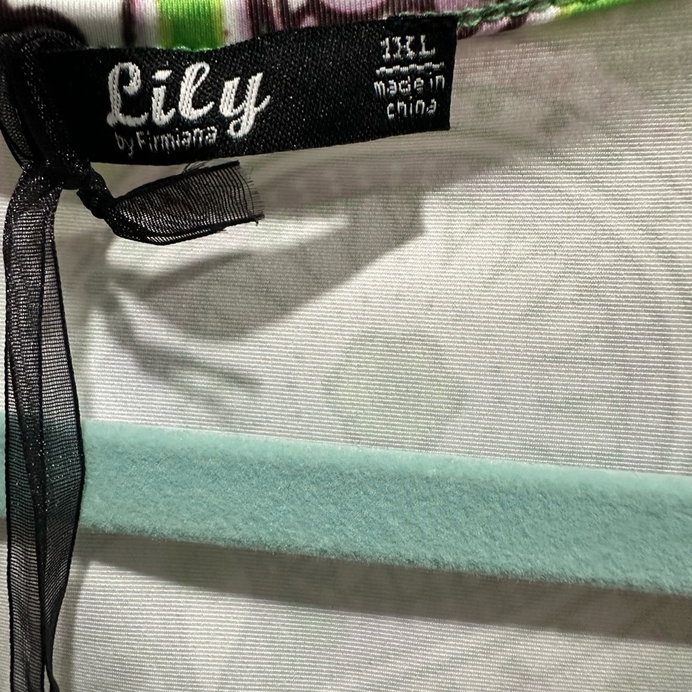 New w/Tag Lilly by Firmiana Green and Purple Paisley Tunic - Picture 3 of 4